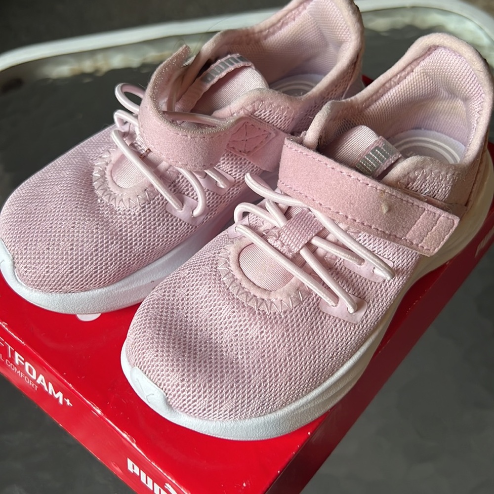 Pink Puma Kid’s shoes